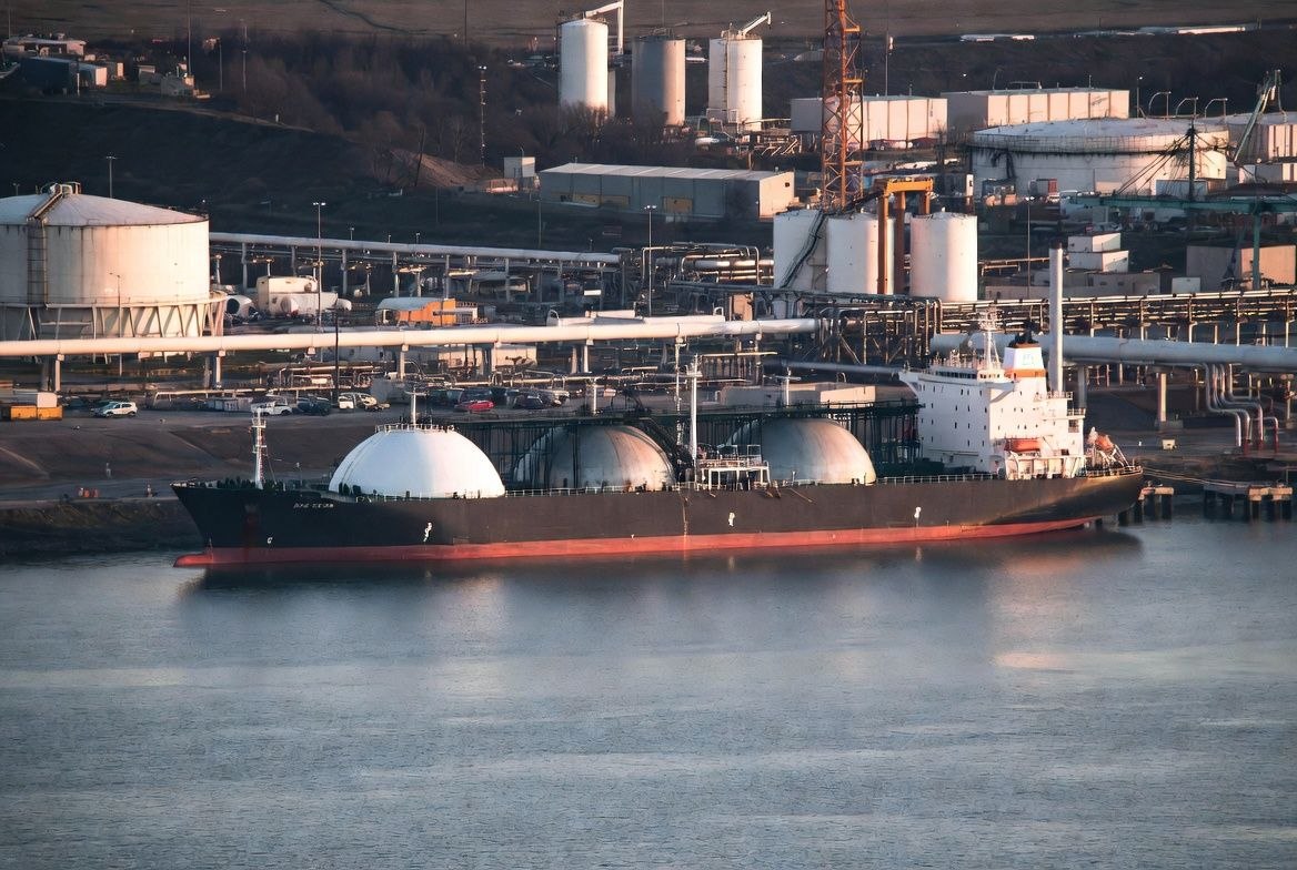 Actualités pétrolières et gazières et énergie du 4 juin 2026 : données EIA sur les stocks, prévisions des analystes jusqu'en 2027, OPEP+ 7 juin, carburant d'aviation, GNL et marché de l'électricité