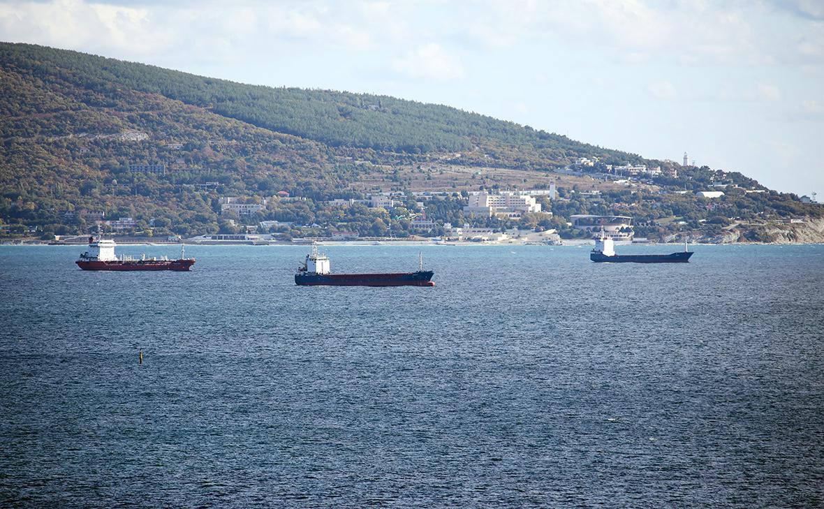 Les exportations de pétrole russe par mer ont chuté de 2,5 % en raison des attaques sur les ports